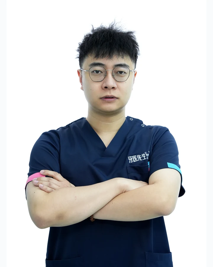 贾轲执业医师形象照